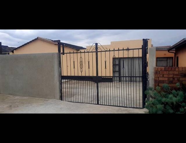 2 BEDROOM HOUSE FOR SALE IN PIMVILLE